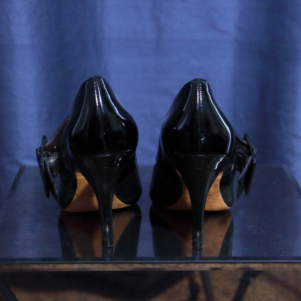 Modern Vintage Black Matte and Patent Leather Pointy Toe Mary Jane Pumps 8.5 - Picture 2 of 4